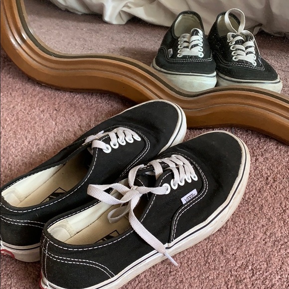 Vans Shoes - Black classic vans